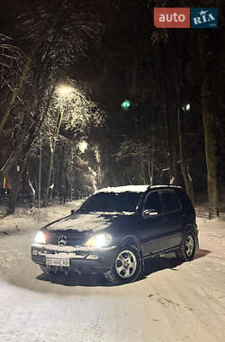 Внедорожник / Кроссовер Mercedes-Benz M-Class 2005 в Киеве