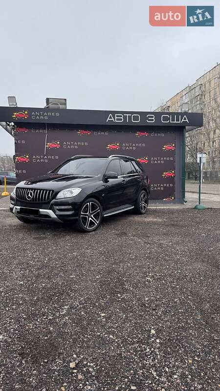 Mercedes-Benz M-Class 2012 Mercedes-Benz M-Class 2012