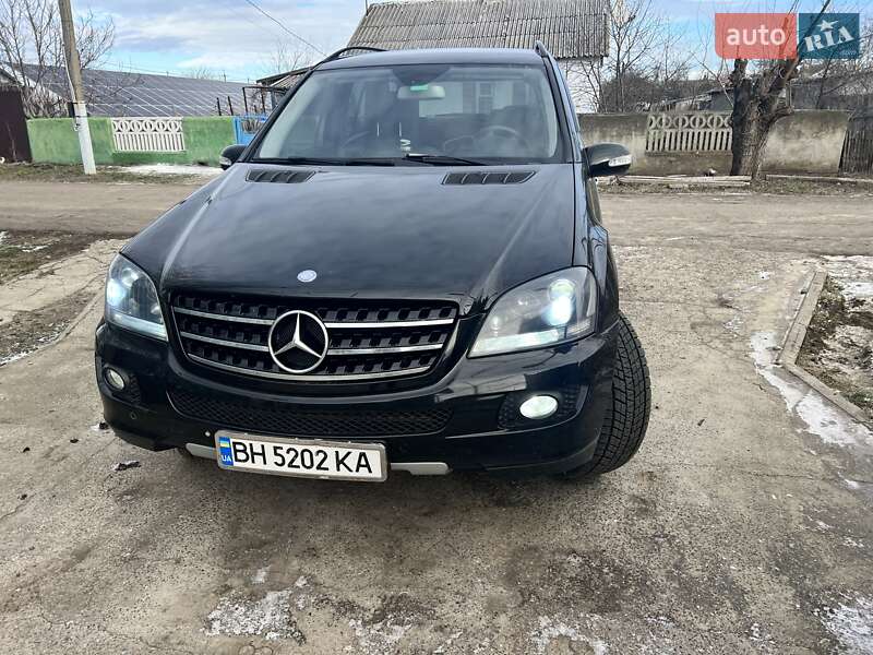 Mercedes-Benz M-Class 2007