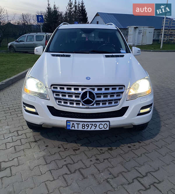 Mercedes-Benz M-Class 2011