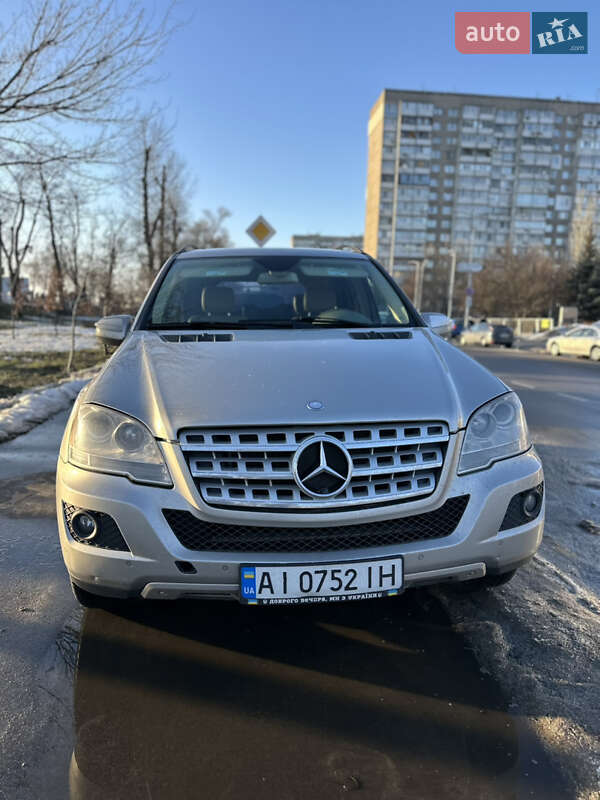 Mercedes-Benz M-Class 2008 Mercedes-Benz M-Class 2008