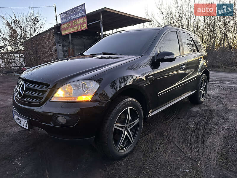 Mercedes-Benz M-Class 2008