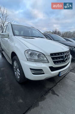 Внедорожник / Кроссовер Mercedes-Benz M-Class 2011 в Киеве