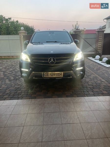 Внедорожник / Кроссовер Mercedes-Benz M-Class 2013 в Черновцах