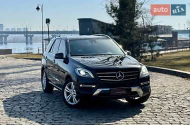 Позашляховик / Кросовер Mercedes-Benz M-Class 2015 в Києві