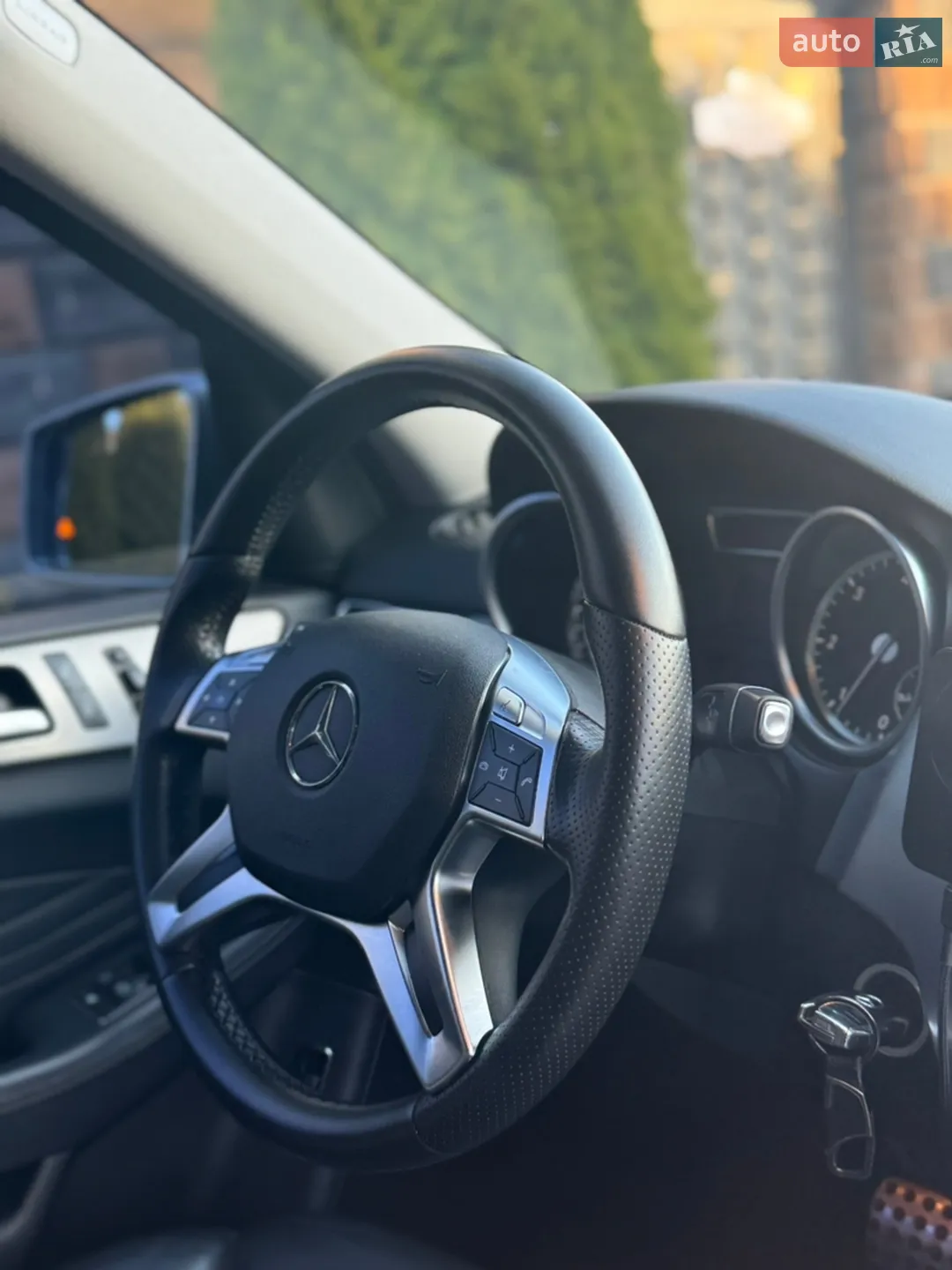 2013 Mercedes-Benz M-klasse - мініатюра 36