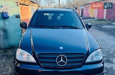Позашляховик / Кросовер Mercedes-Benz M-Class 2000 в Чернігові