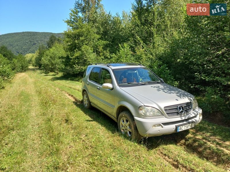 Mercedes-Benz M-Class 2002