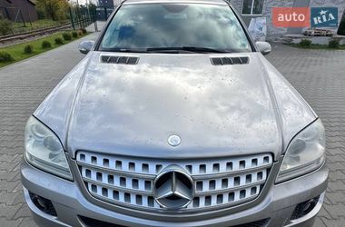 Внедорожник / Кроссовер Mercedes-Benz M-Class 2005 в Рокитном