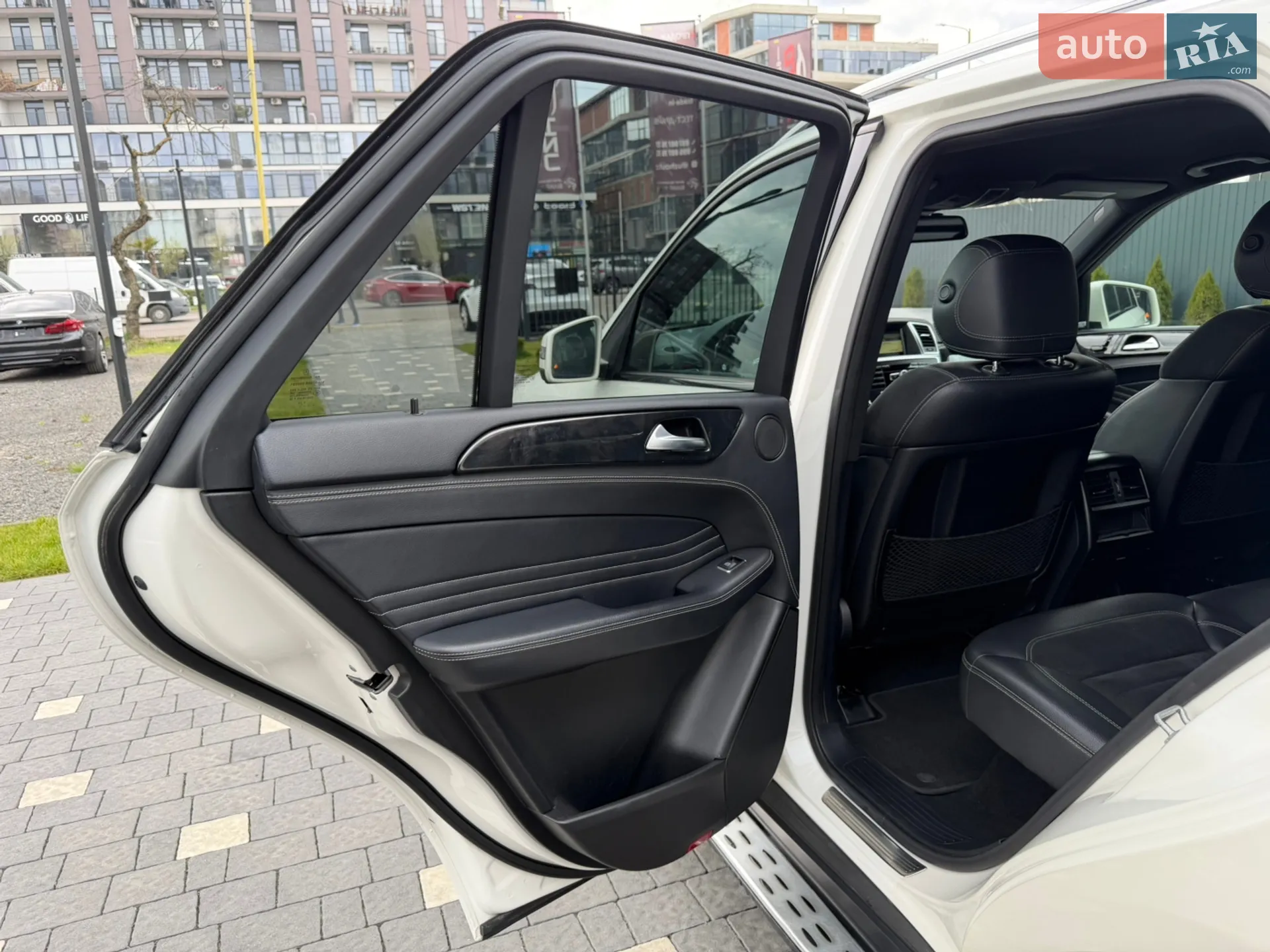 2012 Mercedes-Benz M-klasse - мініатюра 26