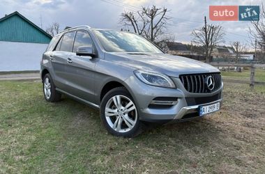 Позашляховик / Кросовер Mercedes-Benz M-Class 2013 в Києві