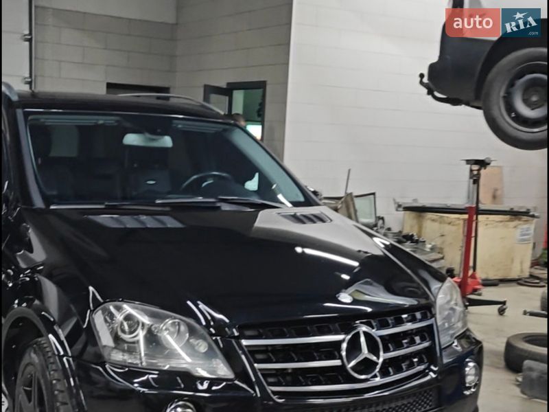 Mercedes-Benz M-Class 2008