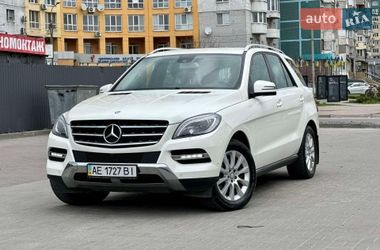 Внедорожник / Кроссовер Mercedes-Benz M-Class 2013 в Днепре