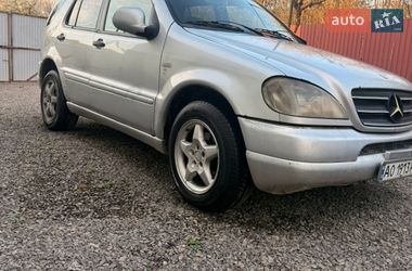 Внедорожник / Кроссовер Mercedes-Benz M-Class 2000 в Ужгороде