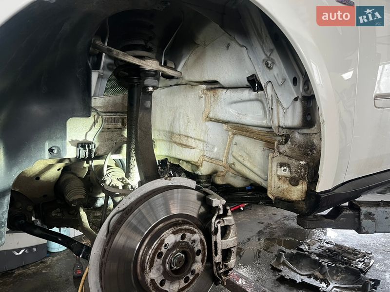 Внедорожник / Кроссовер Mercedes-Benz M-Class 2010 в Ивано-Франковске