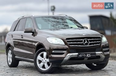 Позашляховик / Кросовер Mercedes-Benz M-Class 2014 в Києві