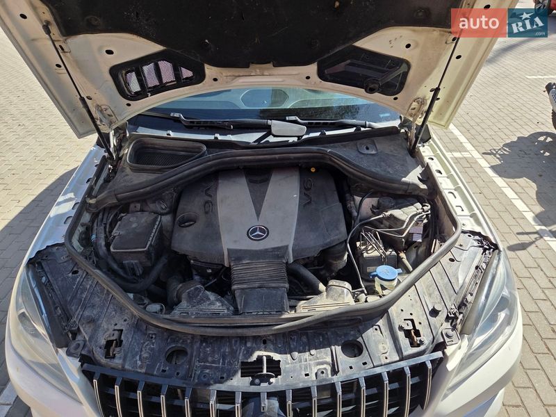 Внедорожник / Кроссовер Mercedes-Benz M-Class 2012 в Ирпене