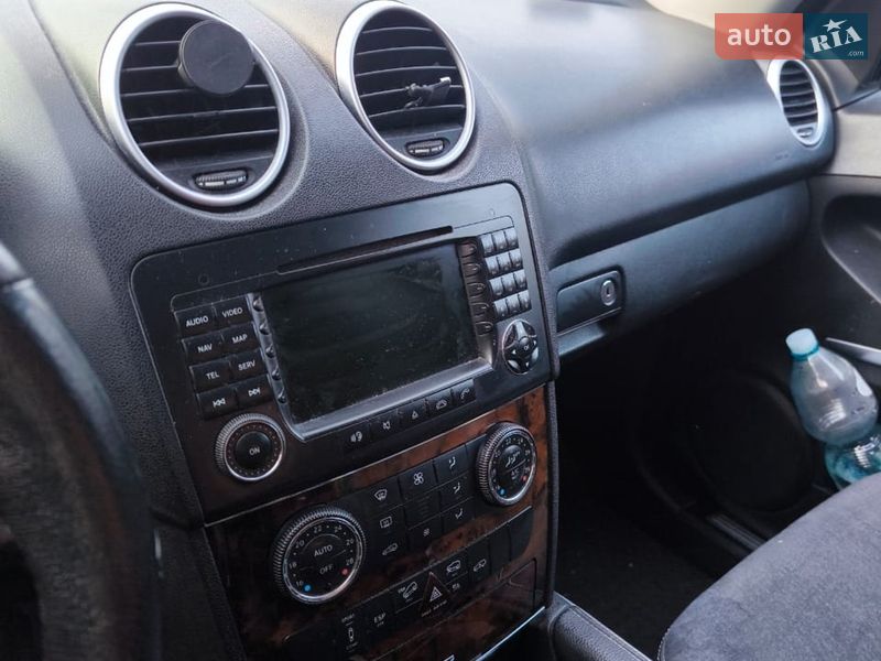 Mercedes-Benz M-Class 2006