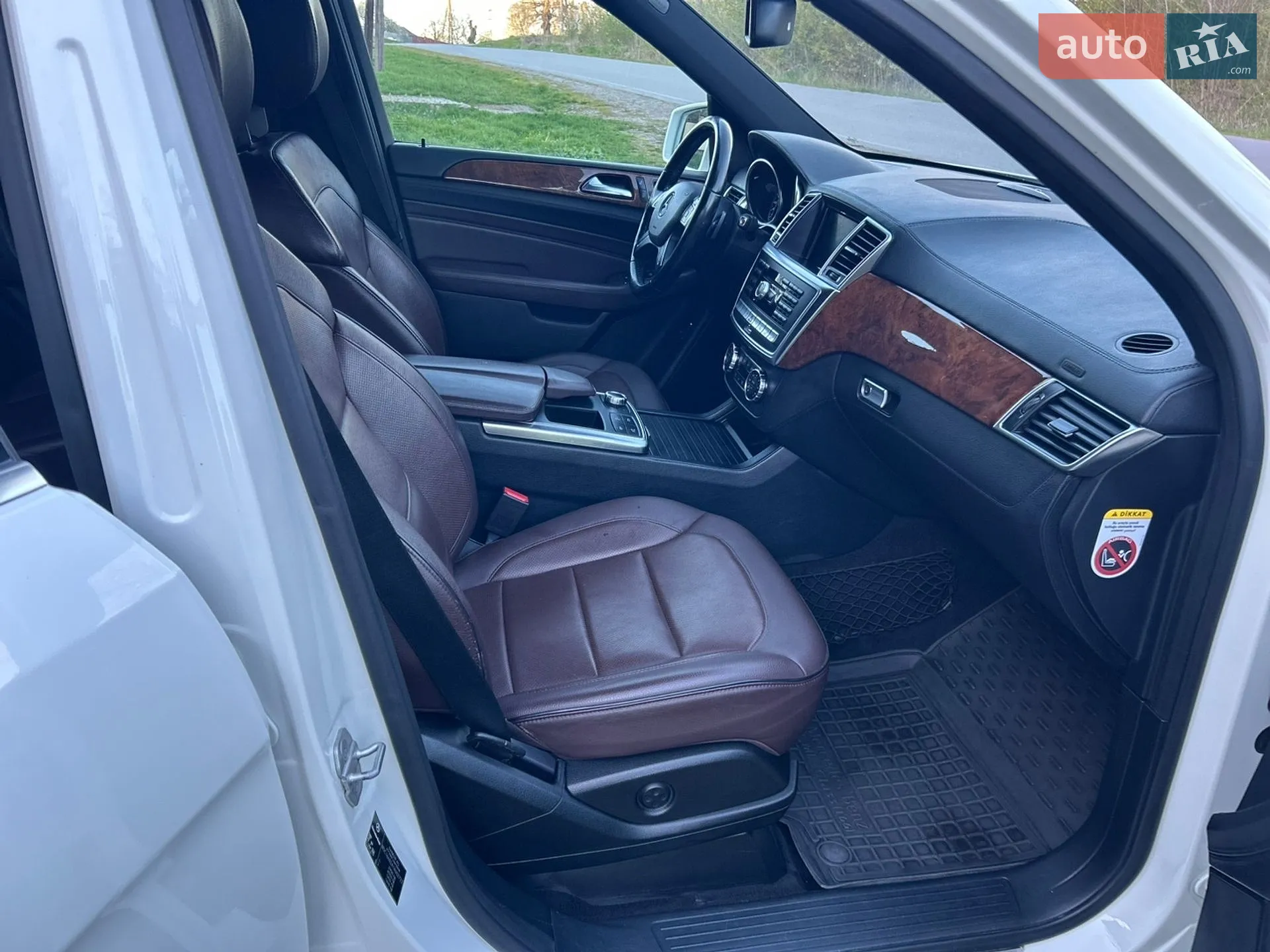 2011 Mercedes-Benz M-klasse - мініатюра 28