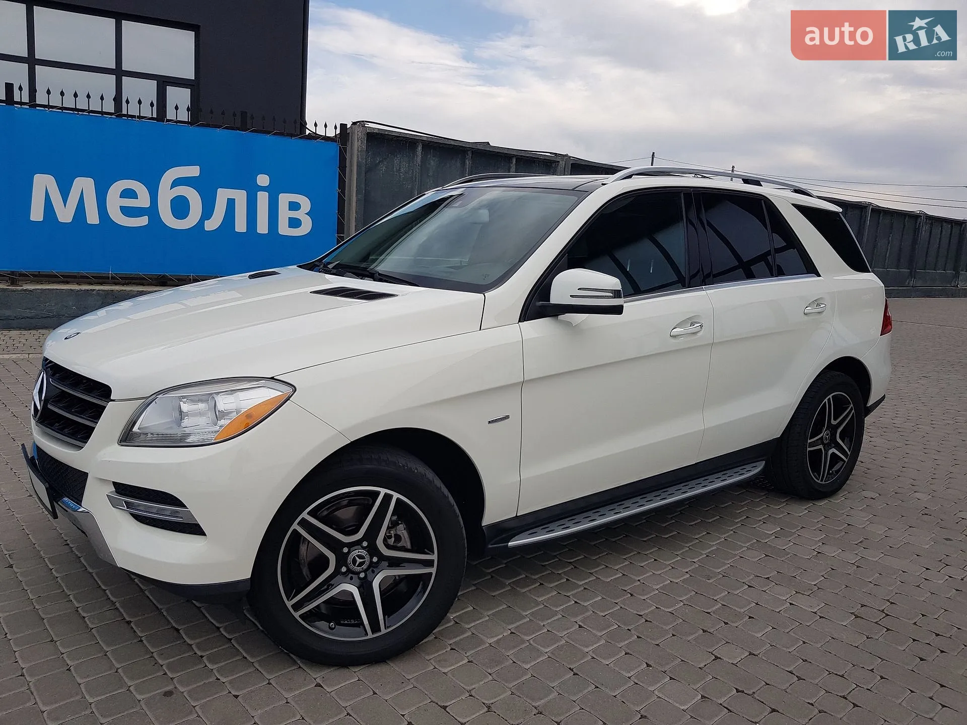 2011 Mercedes-Benz M-klasse - мініатюра 2