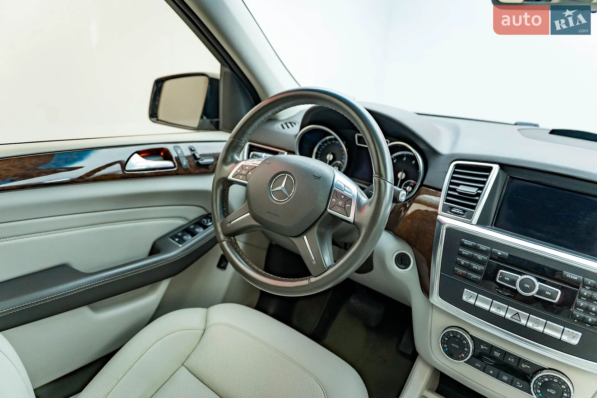 2013 Mercedes-Benz M-klasse - мініатюра 13