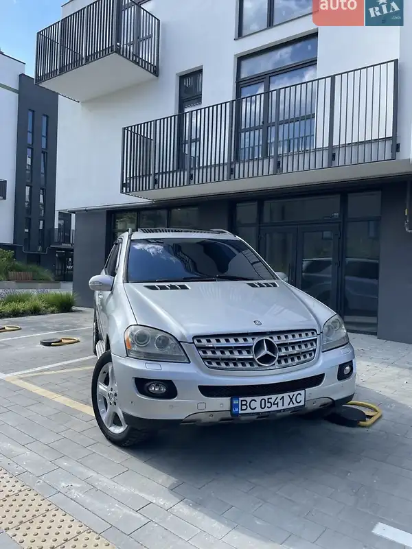 Mercedes-Benz M-Class 2008
