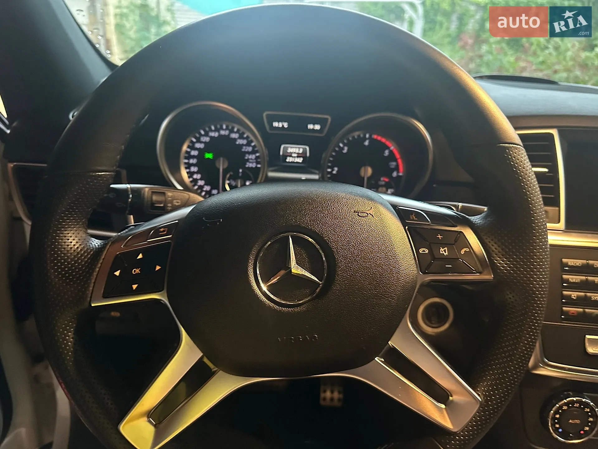 2012 Mercedes-Benz M-klasse - мініатюра 16