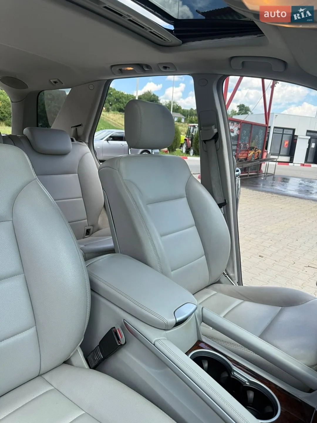 2010 Mercedes-Benz M-klasse - мініатюра 24