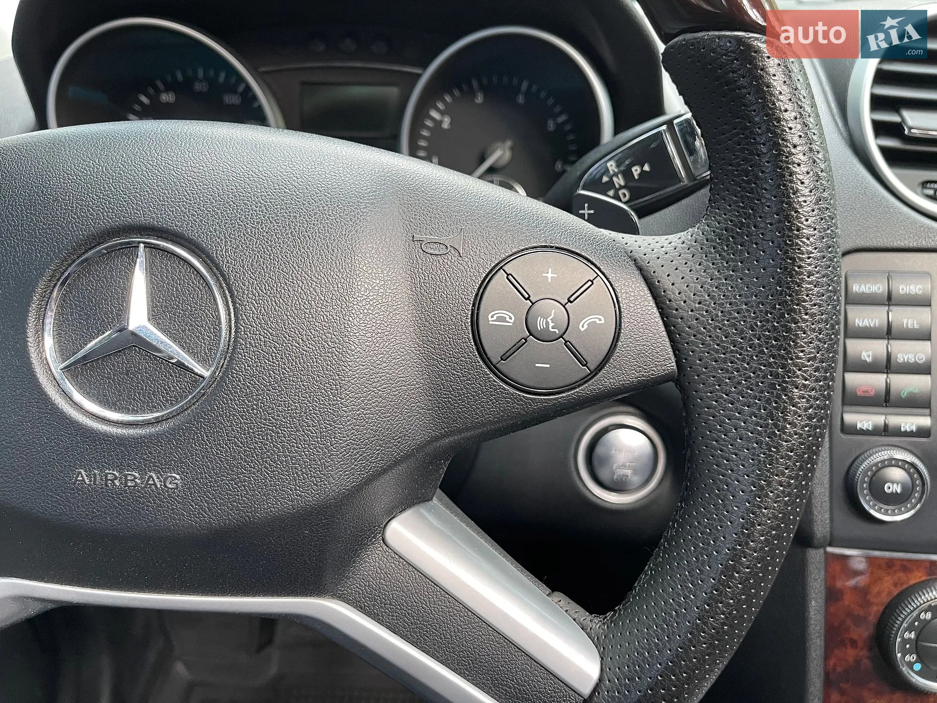 2010 Mercedes-Benz M-klasse - мініатюра 27