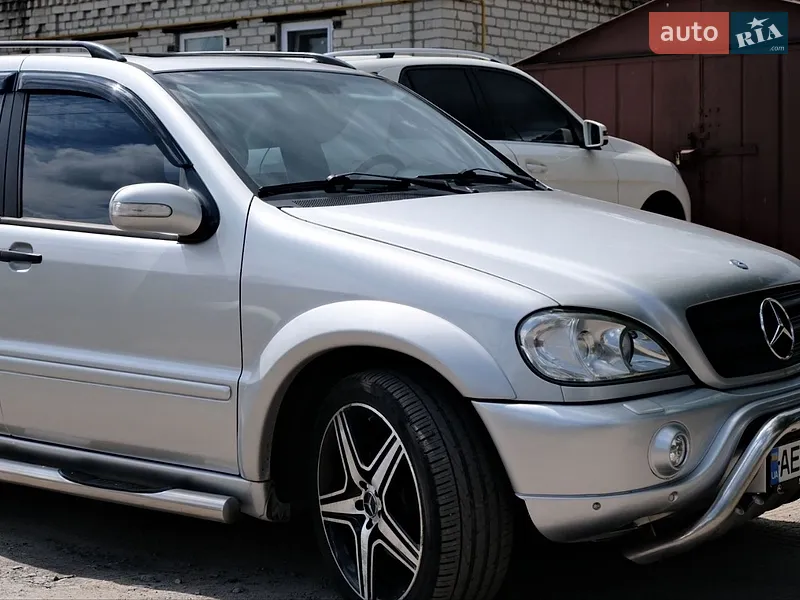 Mercedes-Benz M-Class