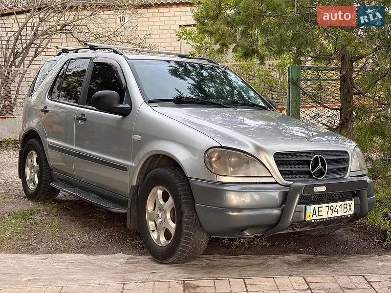 Mercedes-Benz M-Class