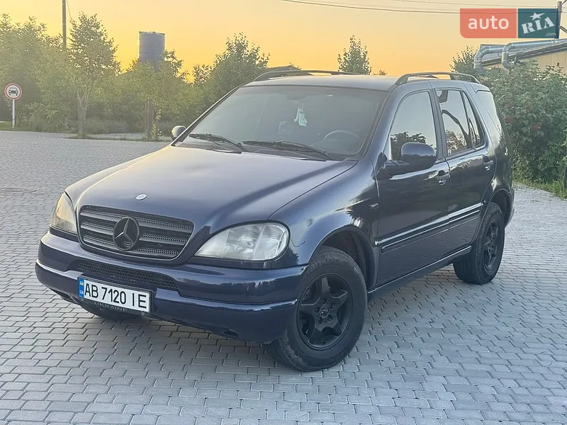 Mercedes-Benz M-Class 1998