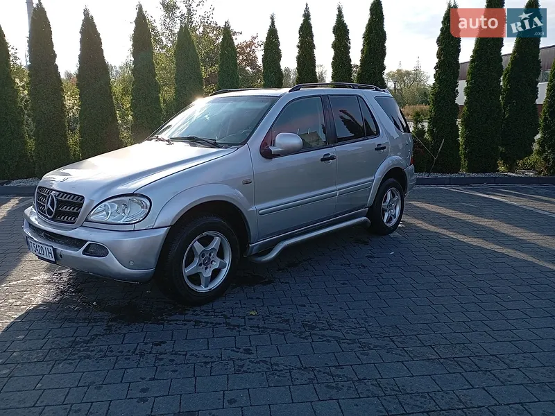 Mercedes-Benz M-Class 2000
