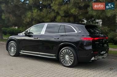 Внедорожник / Кроссовер Mercedes-Benz Maybach EQS SUV 2024 в  фото 10 Внедорожник / Кроссовер Mercedes-Benz Maybach EQS SUV 2024 в