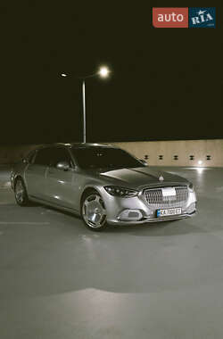 Седан Mercedes-Benz Maybach 2022 в 
