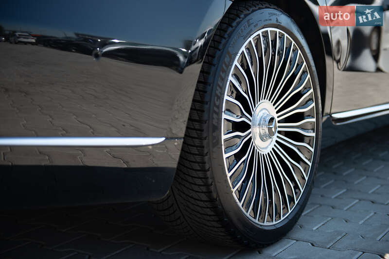 Седан Mercedes-Benz Maybach 2022 в Мукачево