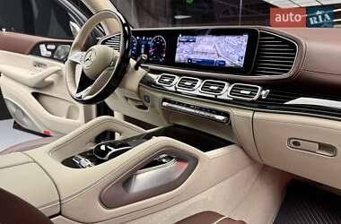 Внедорожник / Кроссовер Mercedes-Benz Maybach 2024 в 