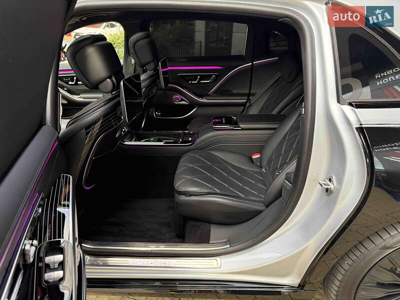 Седан Mercedes-Benz Maybach 2021 в Львові