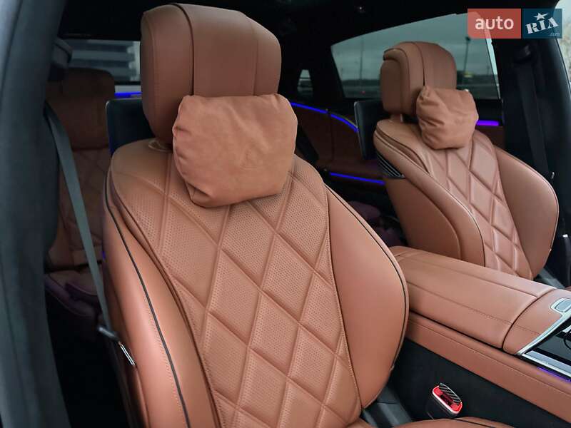 Седан Mercedes-Benz Maybach 2022 в Киеве