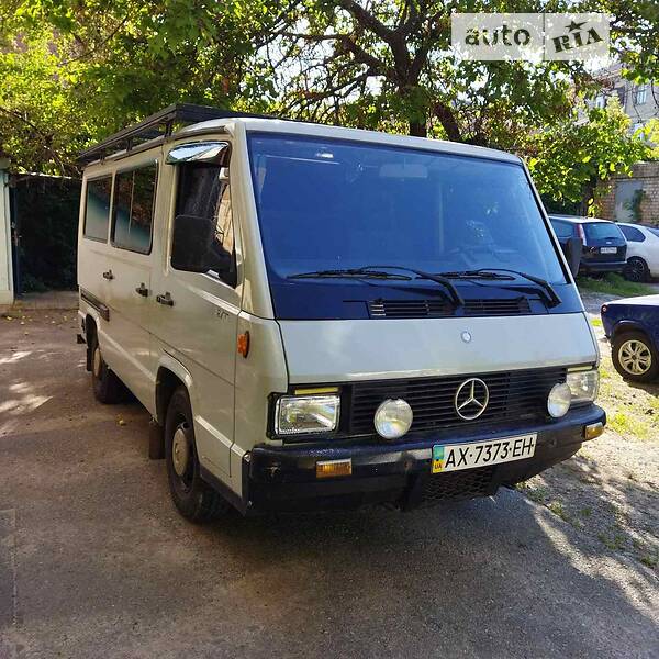 Універсал Mercedes-Benz MB-Class 1990 в Харкові