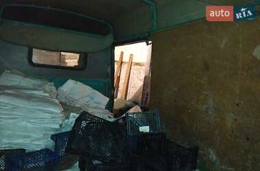 Грузовой фургон Mercedes-Benz MB-Class 1994 в Зборове