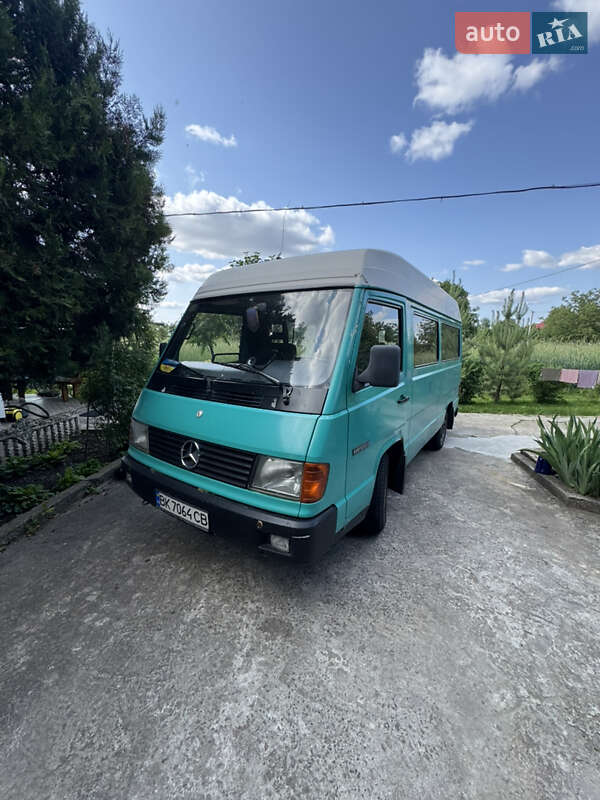 Mercedes-Benz MB-Class 1995