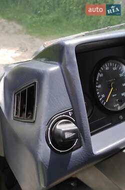 Грузовой фургон Mercedes-Benz MB-Class 1995 в 