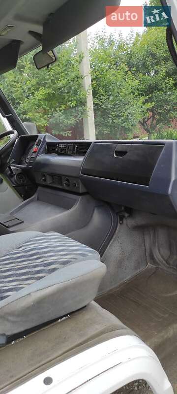 Грузовой фургон Mercedes-Benz MB-Class 1995 в Хмельницком
