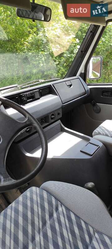 Грузовой фургон Mercedes-Benz MB-Class 1995 в Хмельницком
