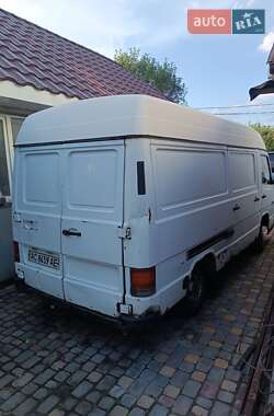 Грузовой фургон Mercedes-Benz MB-Class 1994 в 