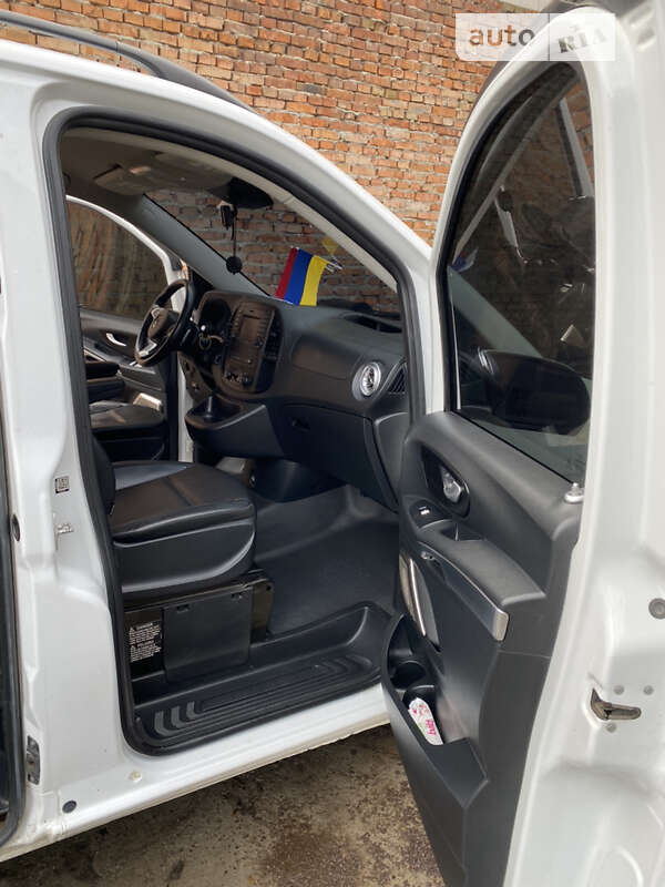 Мінівен Mercedes-Benz Metris 2016 в Тернополі