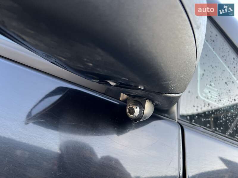 Вантажний фургон Mercedes-Benz Metris 2016 в Тернополі