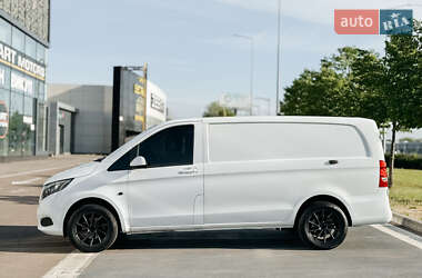 Минивэн Mercedes-Benz Metris 2018 в 