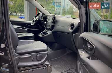 Мінівен Mercedes-Benz Metris 2018 в 